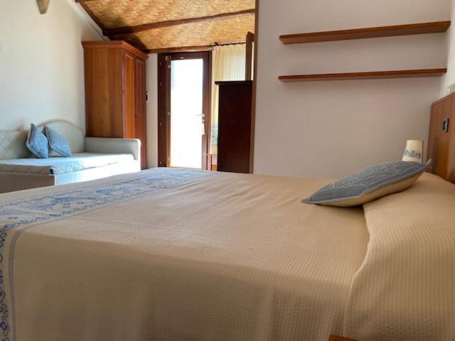 Hotel Villa Canu Кабрас Экстерьер фото