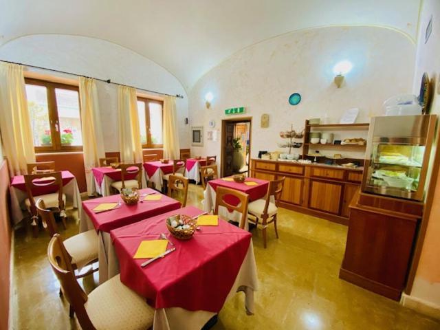 Hotel Villa Canu Кабрас Экстерьер фото